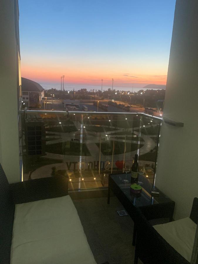 Bar Exclusiv Soho City Residence Екстериор снимка